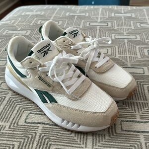 Reebok “galaxy 16”. New without tags and box.